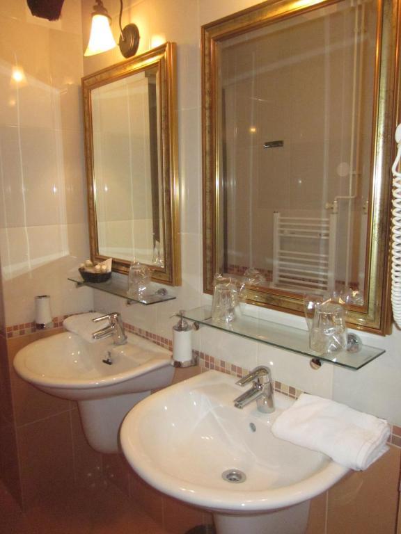 Hotel Livadic Samobor Eksteriør billede